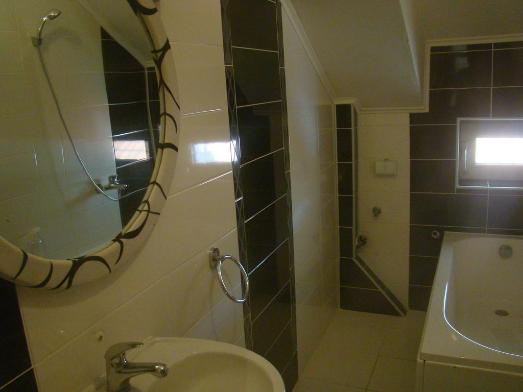 Apartment Cace Kumanovo Ngoại thất bức ảnh