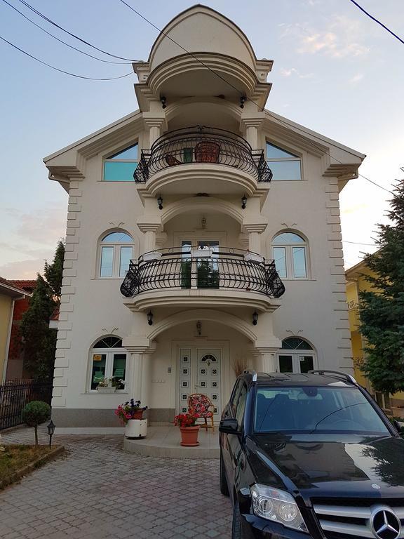 Apartment Cace Kumanovo Ngoại thất bức ảnh